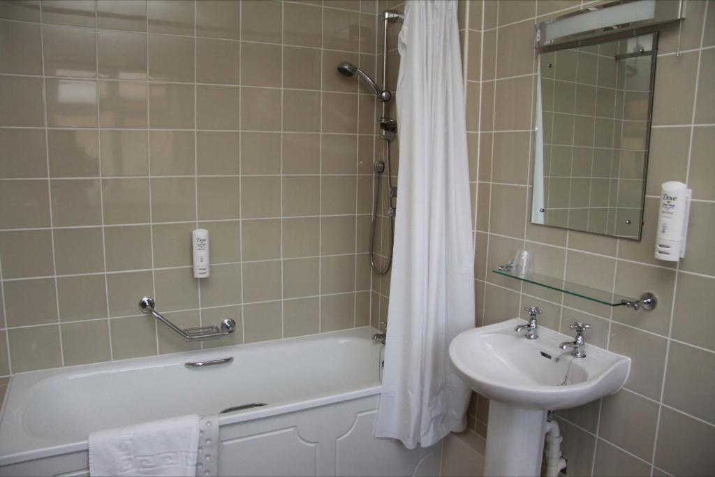 Hotel The Twelve Knights Port Talbot Habitación foto